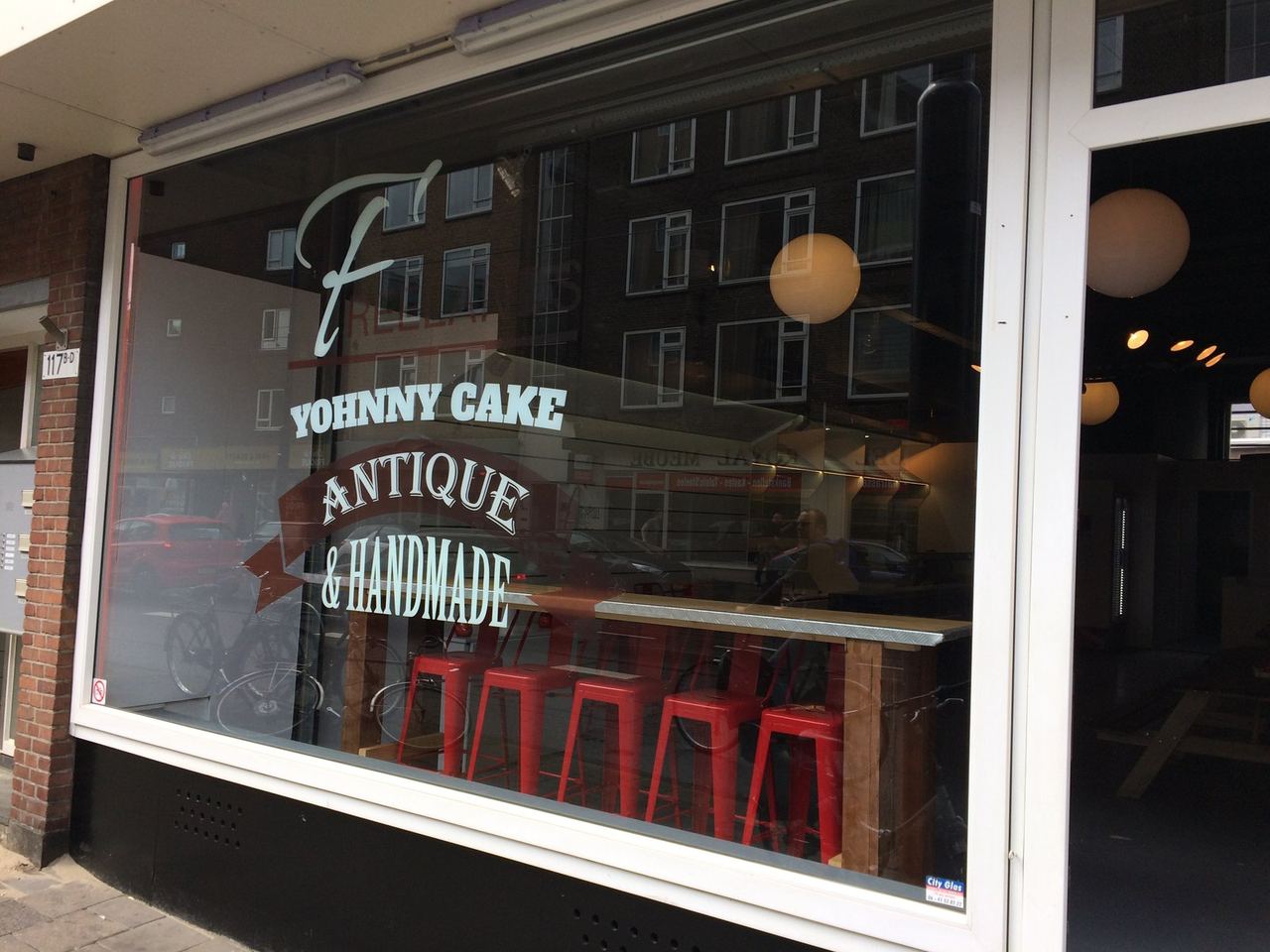 Winkelfolie Yohnny Cake bakkerij Rotterdam